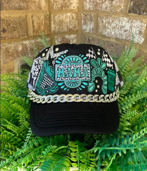 Patterned cap with embroidered patches